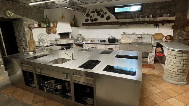 คลาสเรียนทำอาหารอิตาเลียนแบบลงมือปฏิบัติจริงกับเชฟท้องถิ่นจากเมืองซอร์เรนโต