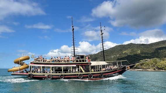 Paseo en barco por Angra dos Reis e Ilha Grande desde Río de Janeiro
