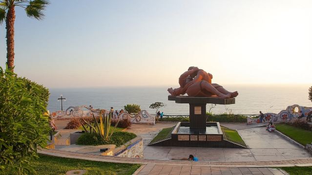 Discover Lima: Love Park, Historic Center, and its Catacombs.