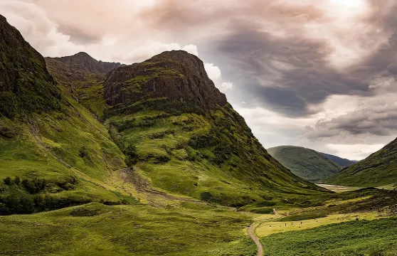 蘇格蘭高地+內斯湖+格倫科峽谷+洛蒙德湖一日遊|格拉斯哥來回