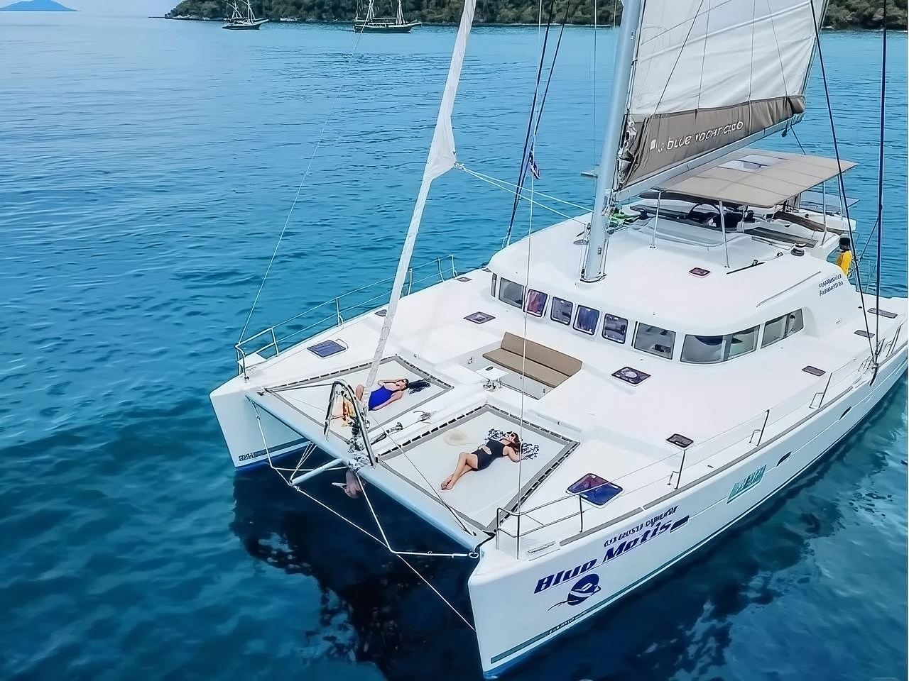 เช่าเรือส่วนตัวที่ภูเก็ต [เรือรุ่น Lagoon 420/440/500]