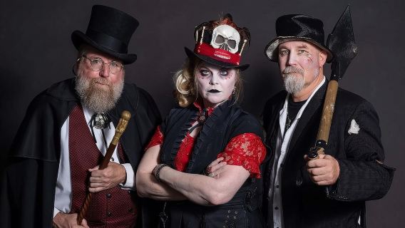 Circuit en tramway fantôme et pierres tombales de San Diego, États-Unis