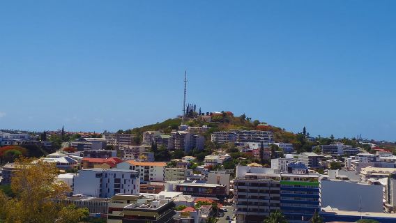 FAMOUS Green Train Tour in Nouméa (01h30)