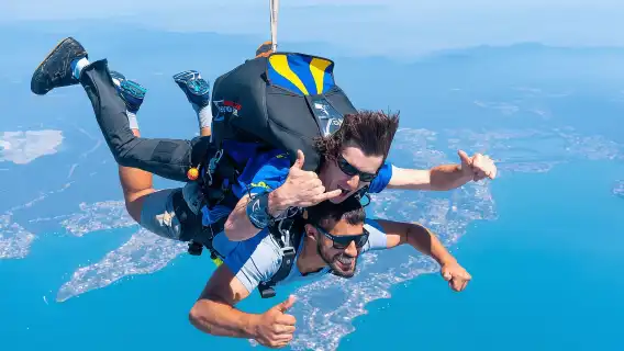 From Sydney: Tandem Skydive Experience over Newcastle Beach