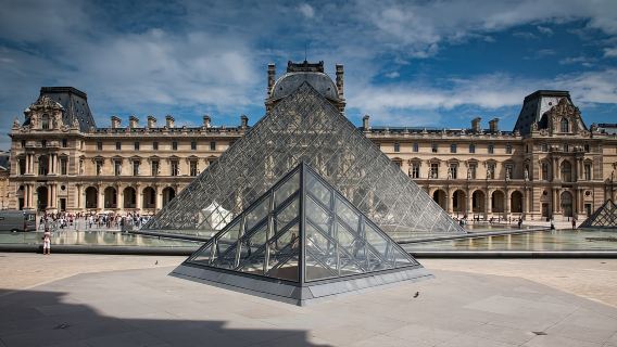 Parigi: tour privato dei capolavori del Louvre con ingresso riservato