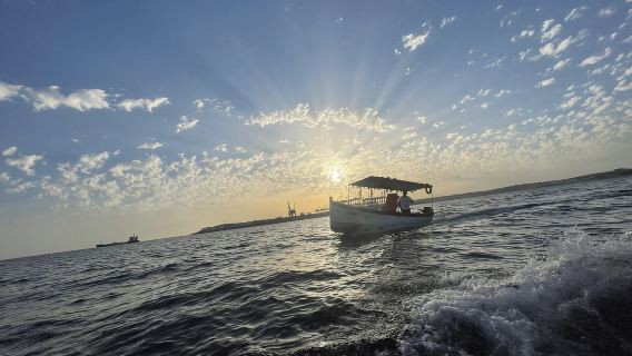 Da Marsaxlokk: giro in barca alla piscina di San Pietro