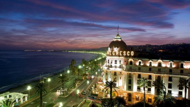 Lawatan sehari dengan sewaan peribadi santai di Nice + Monaco + Menton + Èze, Perancis Selatan