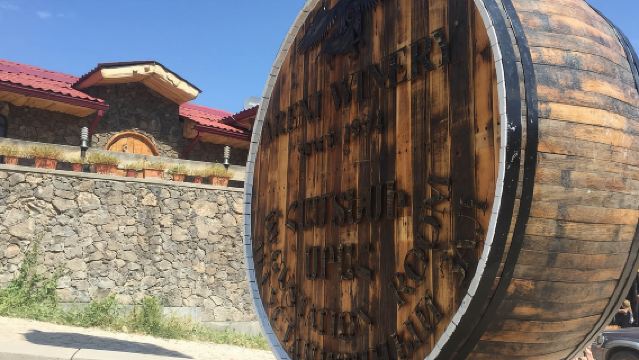 Lawatan Sehari Sewaan Peribadi ke Noravank + Kilang Wain Areni + Resort Air Panas Jermuk