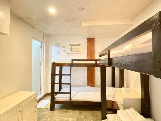 Malayah Hostel Room Type - Standard Barkada Room