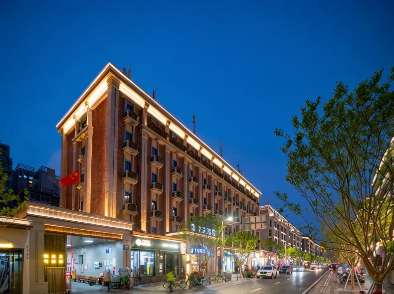7 Days Hotel (Chengdu Yulin East Road Provincial Gymnasium Subway Station Branch)