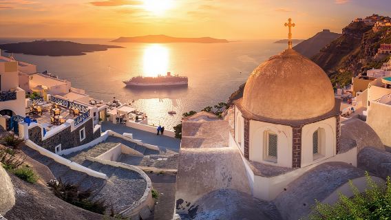 Santorini, Greece one-day tour: Oia Sunset + Archaeological Site + Red Beach + 3 Towns