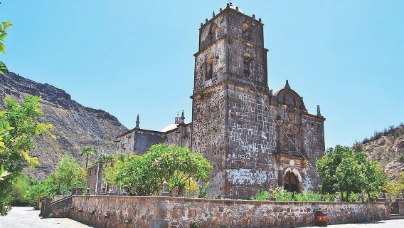 สำรวจ San Javier Mission รับประทานอาหารกลางวัน เดินเล่น และทัวร์ประวัติศาสตร์