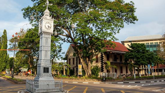 Mahé Island private half-day tour