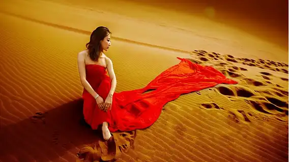 杜拜網紅沙漠沖沙一日遊,品質沖沙+騎駱駝+晚餐+表演+手繪