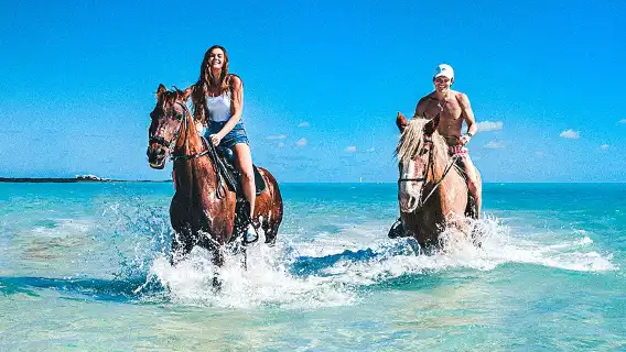 普吉島麥考海灘騎馬俱樂部Phuket Riding Club