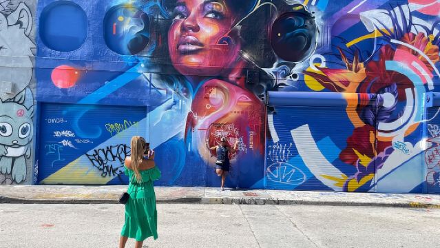 Miami in 3.5 Hours: Sightseeing, Traditions & Photography Tour