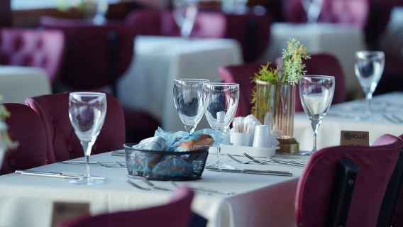 Стамбул: круиз по Босфору с ужином и безалкогольными и алкогольными напитками