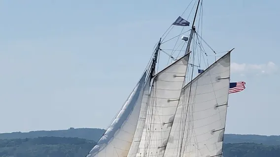 Camden, Maine: Chuyến đi thuyền trong ngày trên tàu Schooner Surprise