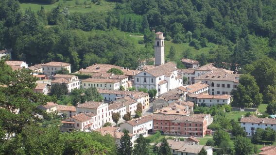 8-Hour Prosecco Wine and Tastings Tour from Venice or Padua