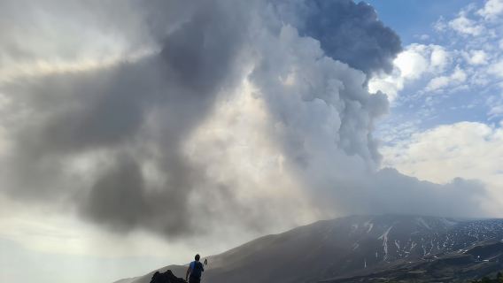 Etna Nord 2900mt Tramonto: Area Sommitale e Crateri del 2002