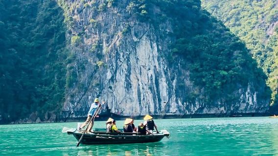 JadeSails - เดย์ครูซสุดหรูระดับพรีเมียม สำรวจอ่าวฮาลองและอ่าวลานฮา