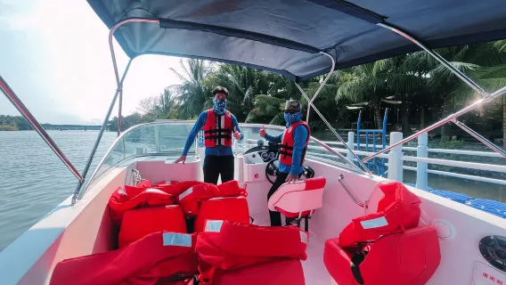 Sanya: VIP-Paragliding-Erlebnis über der Haitang-Bucht