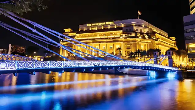 Signature Night Tour: Walk Through Marina with Food Tastings