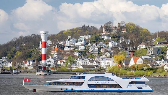Hamburg 2-hour Harbor Cruise Towards Blankenese
