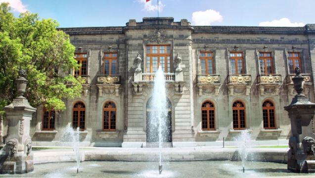 墨西哥墨西哥城 中文-西班牙語翻譯     翻譯陪同 地陪旅遊 展會翻譯 商務考察 地接 接機（可私人定制）