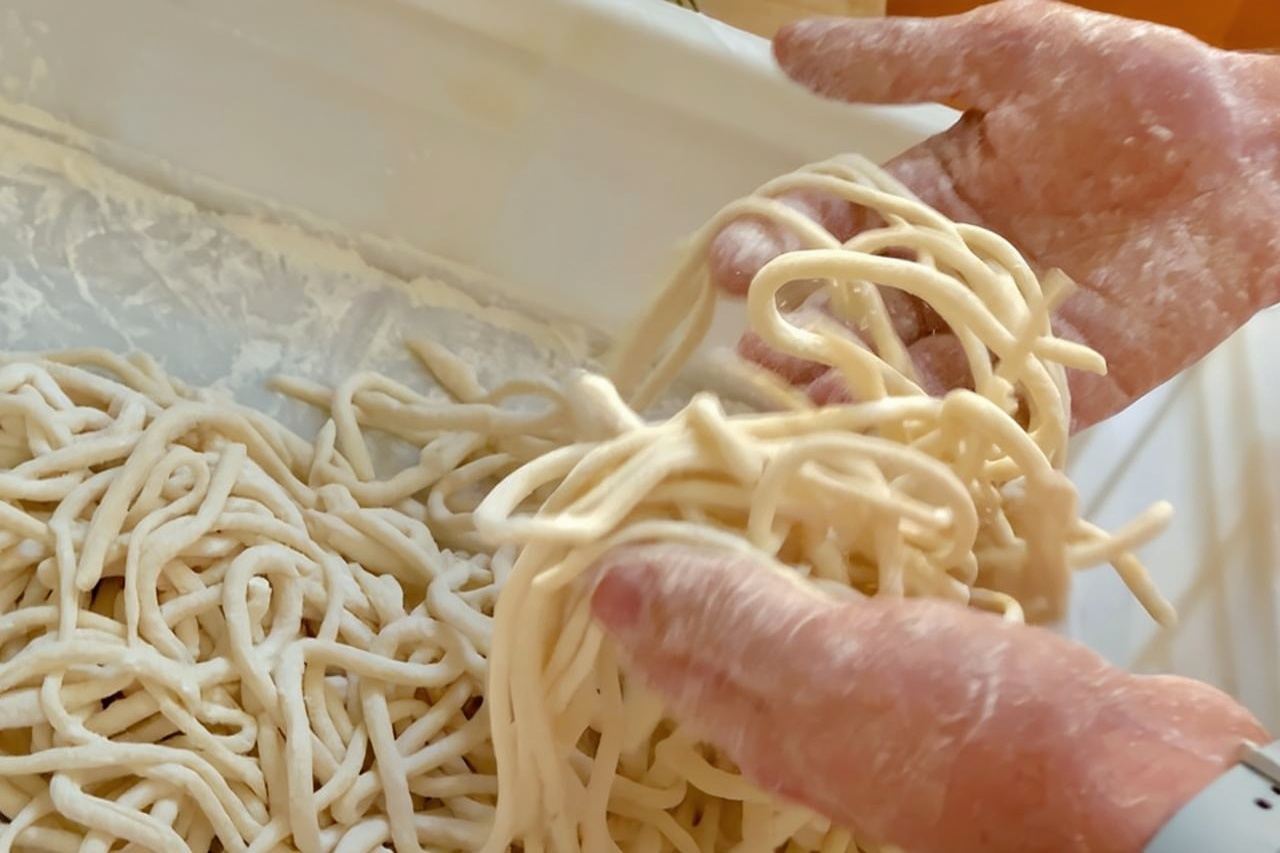 Sorrento: Clase de cocina de pasta y tiramisú con almuerzo y vino