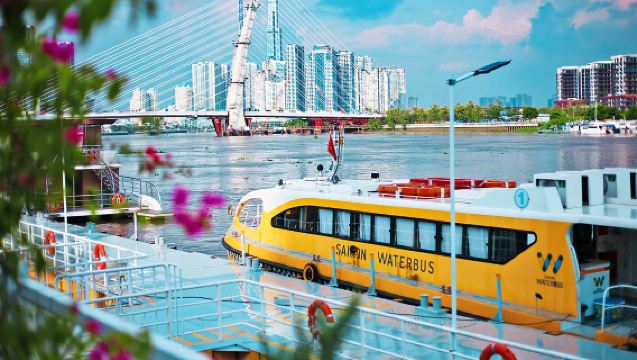 Saigon Oasis-Adventure to an island of Saigon (Travel on the island of Ho Chi Minh City)