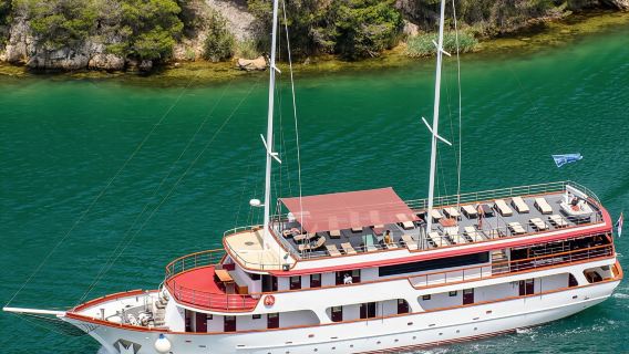 Šibenik or Zadar: Krka falls, olive mill, oil & wine tasting