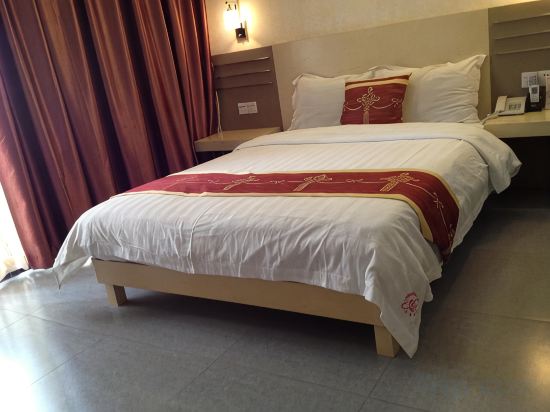 Guang Dong Hotel Room Type - Deluxe Queen Room
