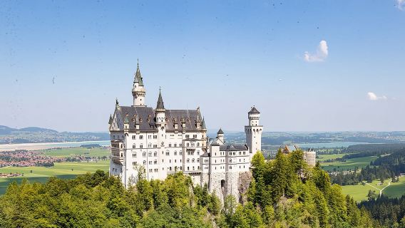 Премиум-тур в замок Нойшванштайн и Линдерхоф из Мюнхена
