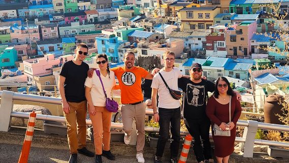Excursión de día completo a Busan en grupo reducido (máximo 6 personas)