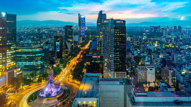 Mexico City Chapultepec Castle + Av. P.º de la Reforma + Frida Kahlo Museum day tour