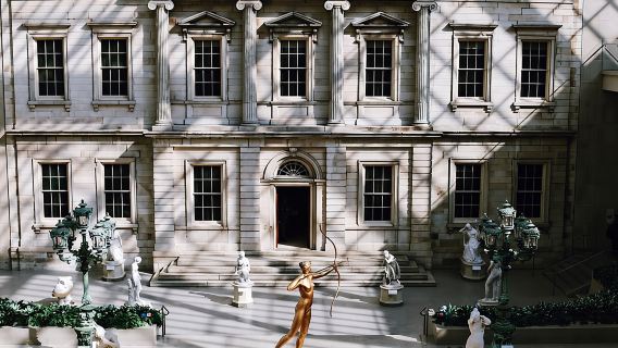 ทัวร์ชมพิพิธภัณฑ์ศิลปะเมโทรโพลิทัน "เดอะเม็ท" พร้อมไกด์นำเที่ยวสุดพิเศษ