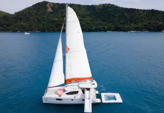 Pattaya, Thailand: Ko Sak + Koh Larn Diving and Snorkeling Experience 5-9 hrs [Rose Catamaran Sailing Boat Private Charter to Monkey Island/Ko...