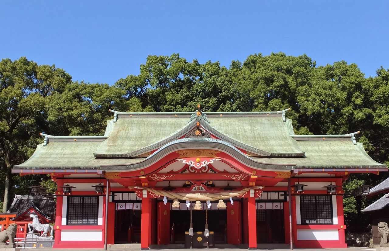 日本福岡-大分縣立美術館+春日神社【中文專車-舒適純淨】