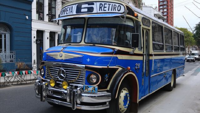 Cena-Espectáculo de Tango en El Aljibe con Traslado Opcional en Autobús Clásico