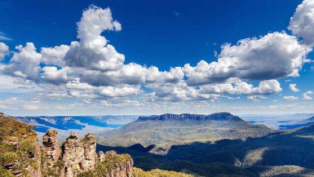 Blue Mountains Day Tour With Bushwalks, Waterfalls & Featherdale
