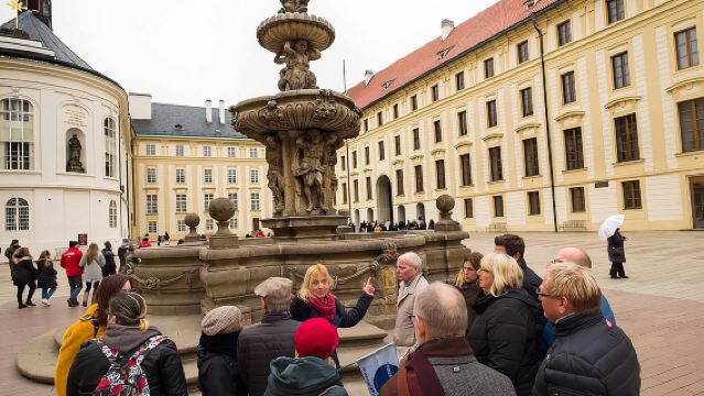 Prague Half Day City Tour Including Vltava River Cruise