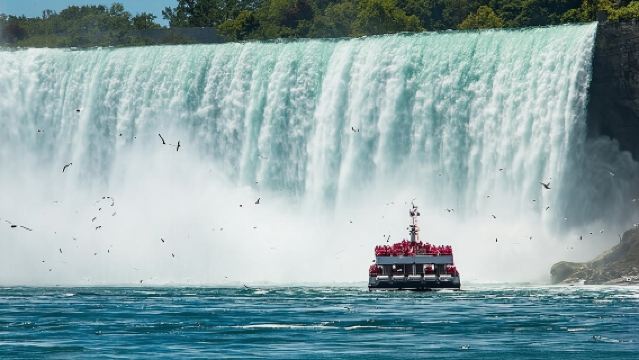 토론토 출발 나이아가라 폭포 일일투어 (보트 투어 및 와이너리 포함)
