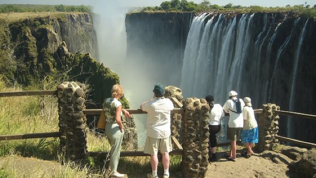 Tagesausflug zu den Viktoriafällen ab Kasane