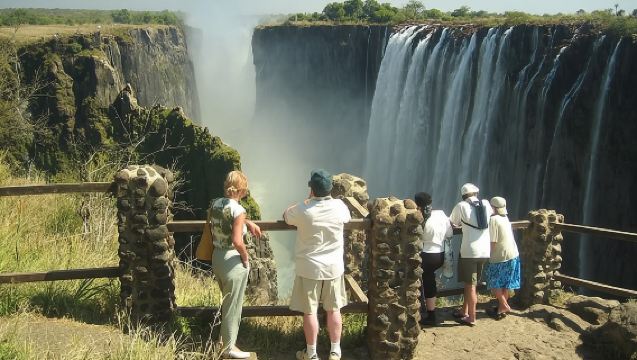 Tagesausflug zu den Viktoriafällen ab Kasane