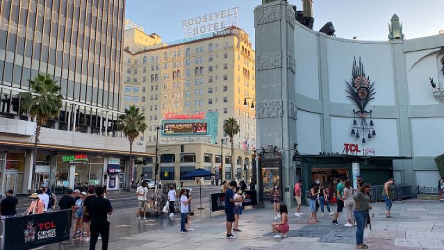 Tour a pie por el Hollywood encantado: crímenes reales y relatos escalofriantes