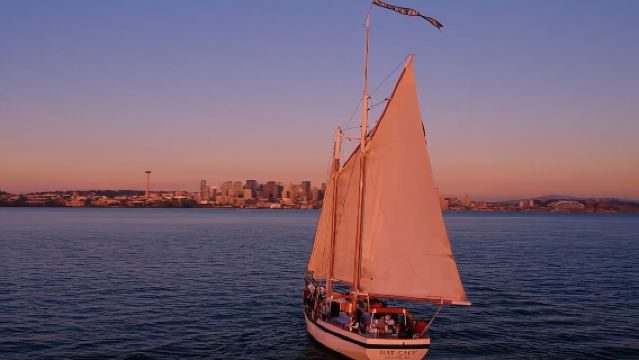 Evening Colors Sunset Sail Tour in Seattle