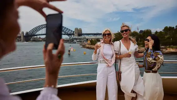 Sydney Harbour Experience Sightseeing Cruise 