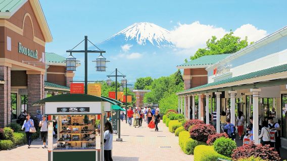 perjalanan satu hari ke Tokyo: Gunung Fuji + Oshino Hakkai + Gotemba Premium Outlets (Pengalaman Pemandian Air Panas Opsional)
