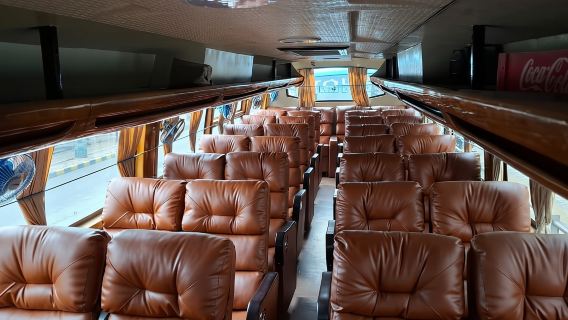 Kathmandu-Pokhara Nachtsofabus